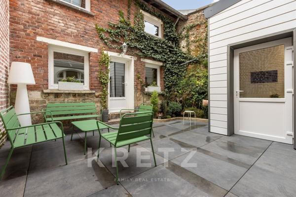 DEMEURE BOURGEOISE rénovée en centre-ville