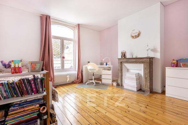 DEMEURE BOURGEOISE rénovée en centre-ville