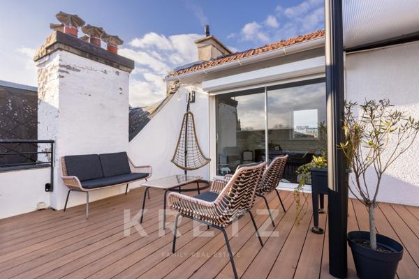 DEMEURE BOURGEOISE rénovée en centre-ville