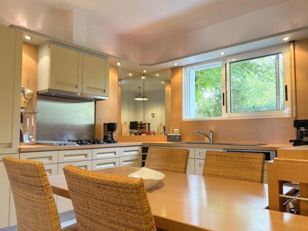 Maison spacieuse dans un quartier résidentiel!