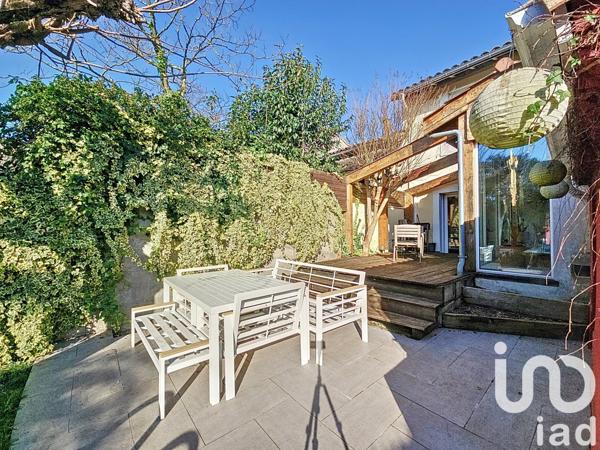Maison de ville 5 pièces de 109 m² à Cenon (33150)
