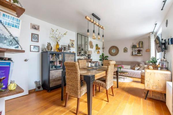 Vente                                                      Maison
                        
                     4 pièces                      75 m2                     à Nogent-sur-Marne