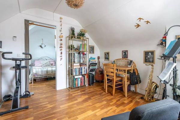 Vente                                                      Maison
                        
                     4 pièces                      75 m2                     à Nogent-sur-Marne