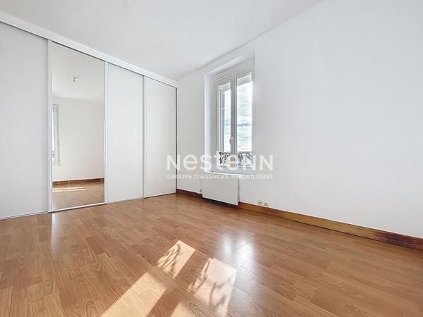 ISSY LES MOULINEAUX - QUARTIER SAINT ETIENNE - Appartement 2 pièces de 38,86 m² au dernier étage avec vue dégagée