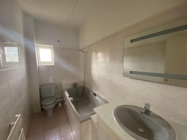APPARTEMENT T3,  
Nantes 44000