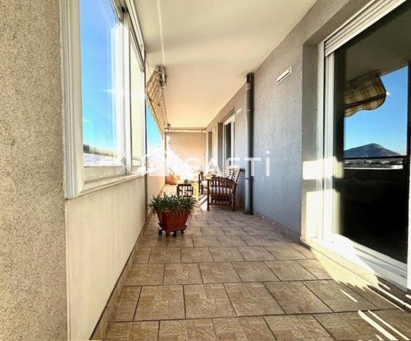 PROCHE DES COMMODITES