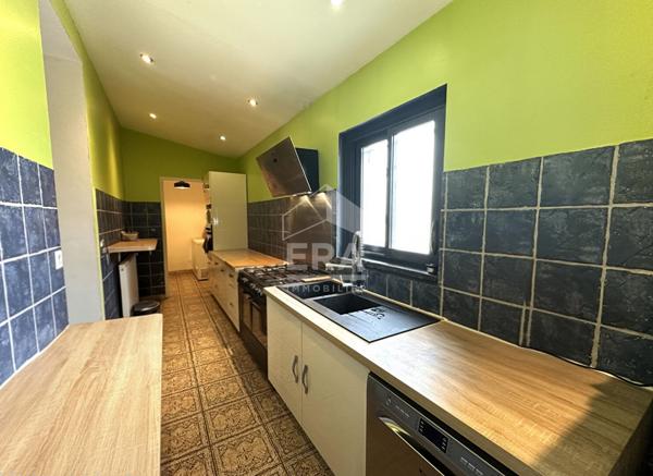 Corps de ferme 7 pièces à vendre au centre de Tarbes.