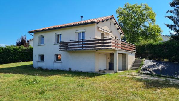 Riotord 43220 villa élevée sur sous-sol complet entièrement rénovée entre 2019 et 2026 70,47 m² habitables 2 chambres sur 1475m² de terrain