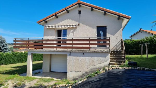 Riotord 43220 villa élevée sur sous-sol complet entièrement rénovée entre 2019 et 2026 70,47 m² habitables 2 chambres sur 1475m² de terrain