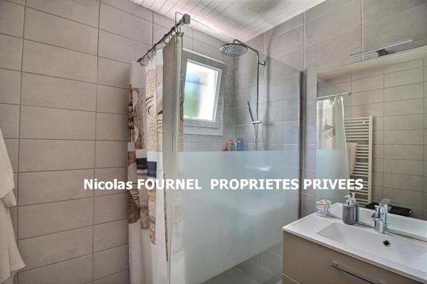 Riotord 43220 villa élevée sur sous-sol complet entièrement rénovée entre 2019 et 2026 70,47 m² habitables 2 chambres sur 1475m² de terrain