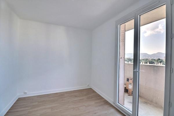 APPARTEMENT T4 DE 65 M2 3 CHAMBRES AVEC BALCON 13009