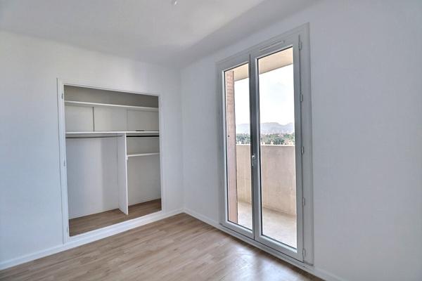 APPARTEMENT T4 DE 65 M2 3 CHAMBRES AVEC BALCON 13009