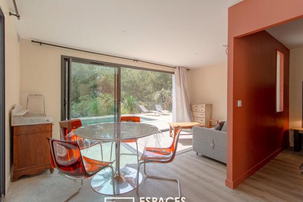 Maison contemporaine à l’orée de la pinède