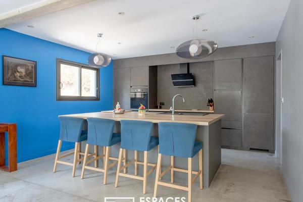 Maison contemporaine à l’orée de la pinède