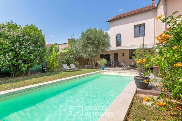 Charmante maison avec jardin et piscine, proche du quartier de la Doua