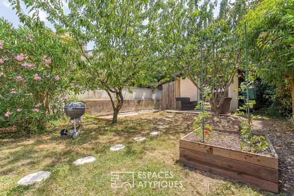 Charmante maison avec jardin et piscine, proche du quartier de la Doua