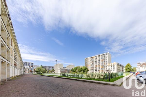 Appartement à vendre 5 pièces 82 m² Meudon-la-Forêt