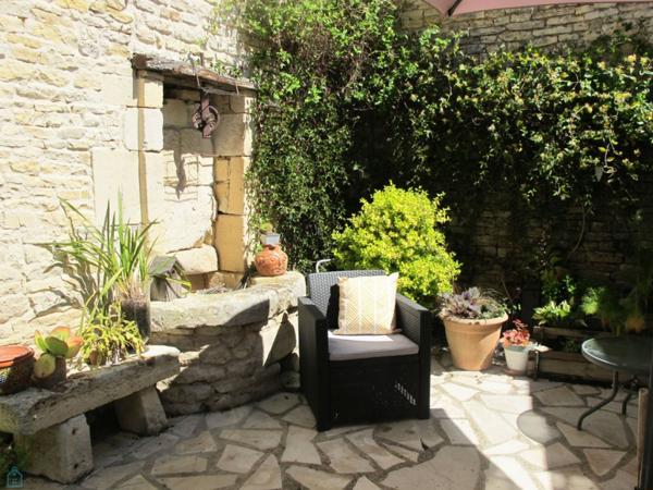 ANCIENNE CLOSERIE, 10 PIECES, 355 M²