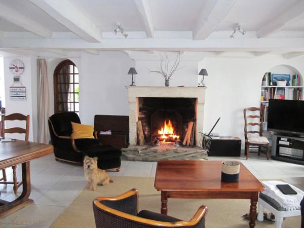 ANCIENNE CLOSERIE, 10 PIECES, 355 M²