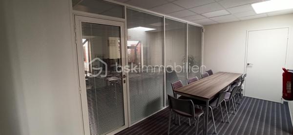 Bureau de 217 m²