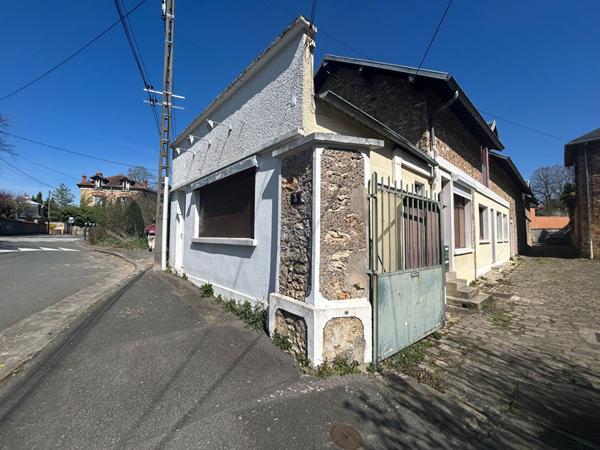 Immeuble en Pierre de Taille Centre-Ville d'Orsay