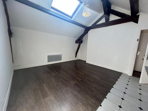 Immeuble en Pierre de Taille Centre-Ville d'Orsay