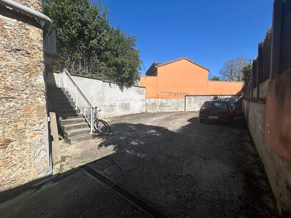 Immeuble en Pierre de Taille Centre-Ville d'Orsay