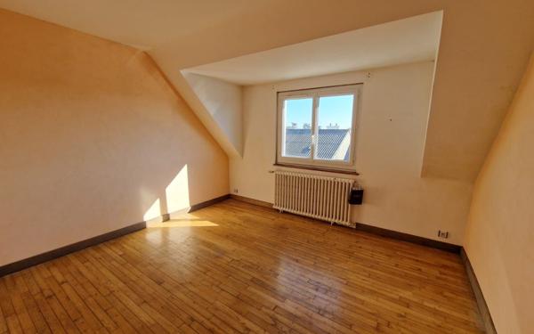 Maison à vendre    5 pièces •  Locquirec