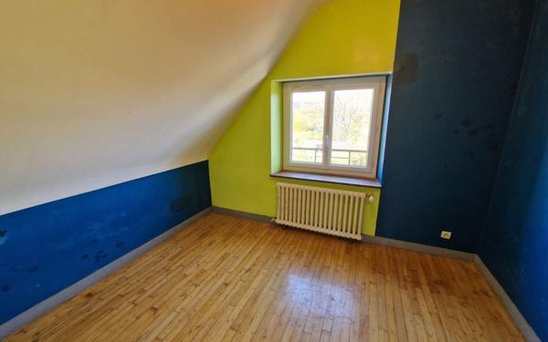 Maison à vendre    5 pièces •  Locquirec