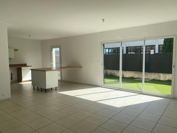 MAGNIFIQUE MAISON T4 de 118 m² avec GARAGE et TERRAIN à la FARE LES OLIVIERS