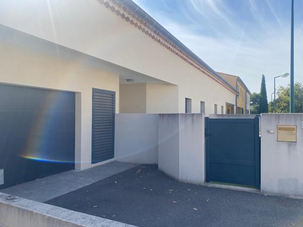 MAGNIFIQUE MAISON T4 de 118 m² avec GARAGE et TERRAIN à la FARE LES OLIVIERS