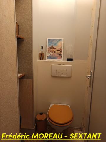 Dans résidence calme et bien entretenue en hyper centre, venez découvrir ce beau T4 avec balcon et garage