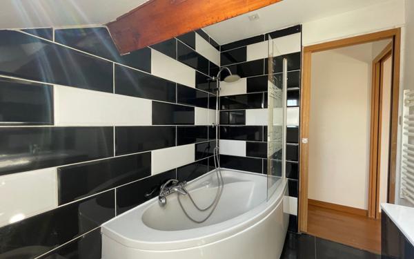 Appartement à vendre    4 pièces • 81,08 m2 Sainte-Geneviève-des-Bois