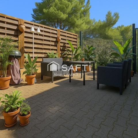 Appartement T4 de 80 m2 à Port-de-Bouc,résidence les Tamaris.