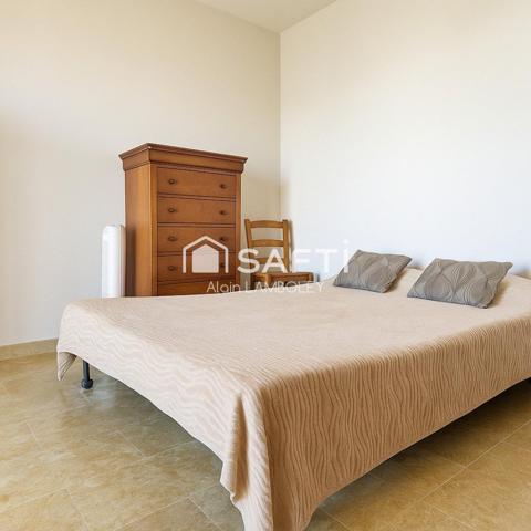 Appartement T4 de 80 m2 à Port-de-Bouc,résidence les Tamaris.