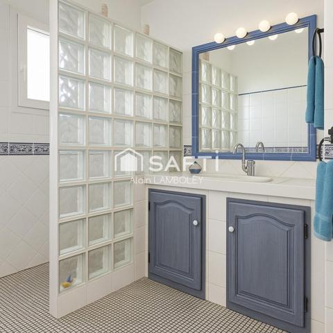 Appartement T4 de 80 m2 à Port-de-Bouc,résidence les Tamaris.