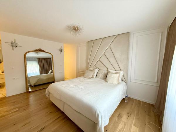 Maison Sainte Genevieve Des Bois 6 pièces de 163 m2