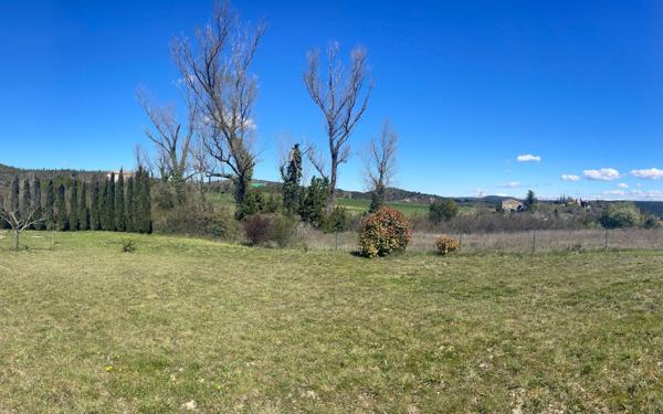 Maison à vendre    4 pièces •  Lagorce