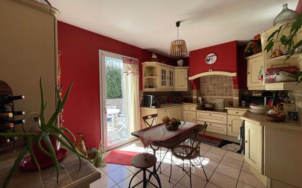 Maison à vendre    4 pièces •  Lagorce