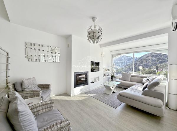 Exclusivité Roses – Magnifique villa vue mer, plage 600m