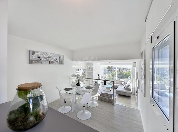 Exclusivité Roses – Magnifique villa vue mer, plage 600m