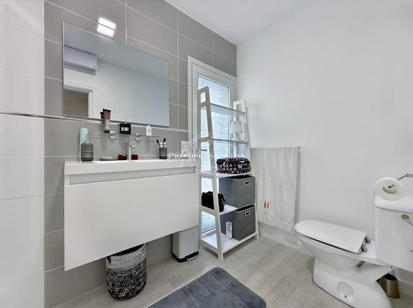 Exclusivité Roses – Magnifique villa vue mer, plage 600m