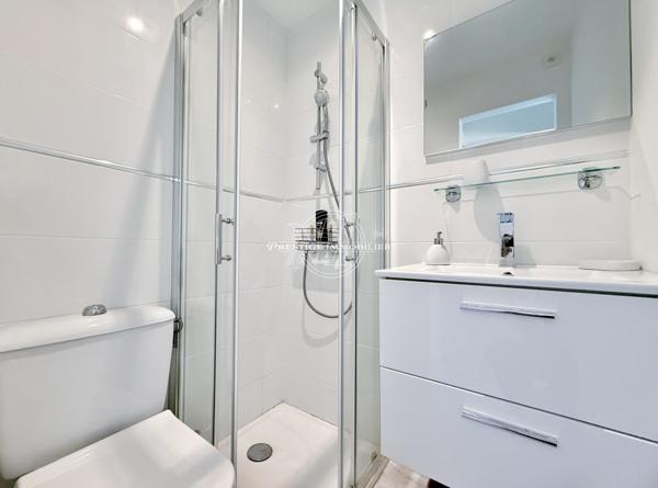 Exclusivité Roses – Magnifique villa vue mer, plage 600m