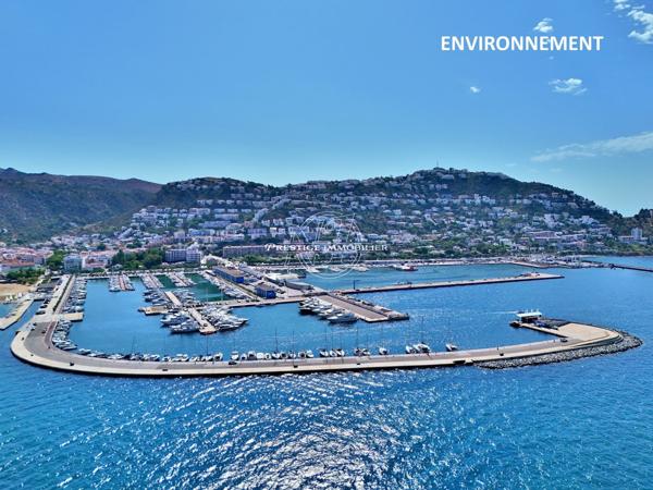 Exclusivité Roses – Magnifique villa vue mer, plage 600m