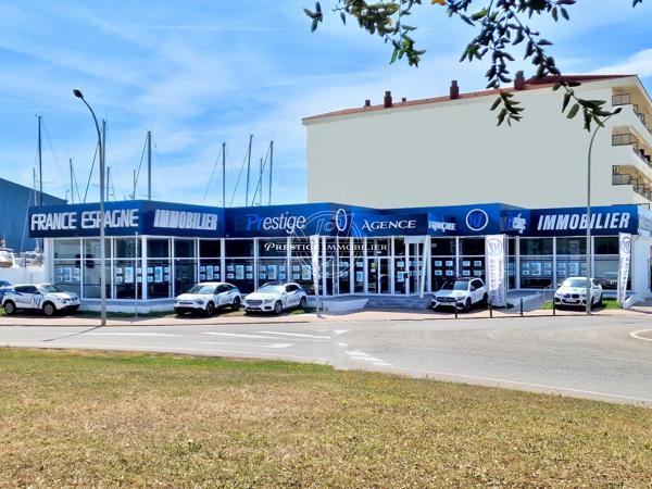 Exclusivité Roses – Magnifique villa vue mer, plage 600m