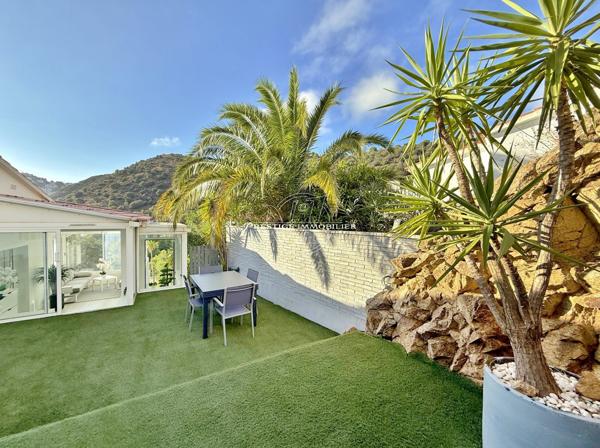 Exclusivité Roses – Magnifique villa vue mer, plage 600m