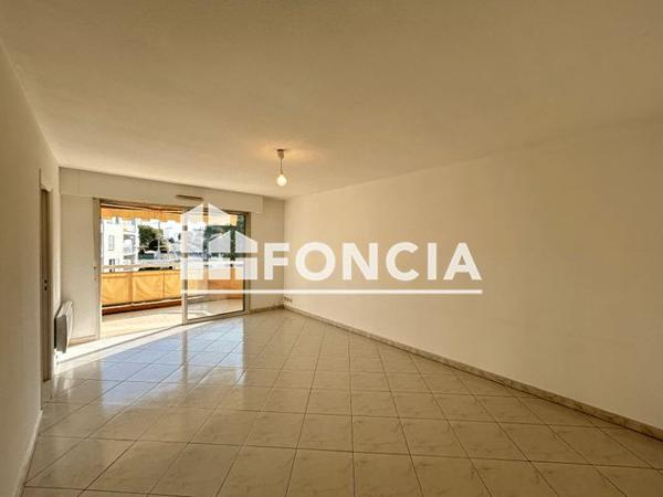 Location Appartement 3 pièces 61 m² - 849 CHEMIN DES COMBES Antibes 06600