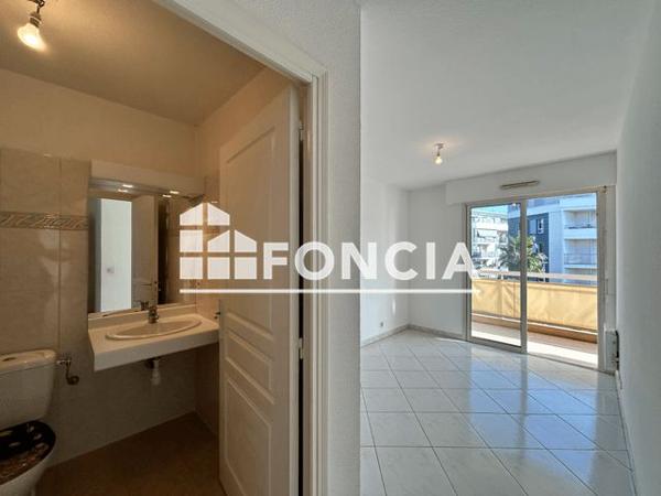 Location Appartement 3 pièces 61 m² - 849 CHEMIN DES COMBES Antibes 06600