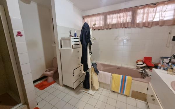 Maison à vendre    6 pièces •  Remire-Montjoly