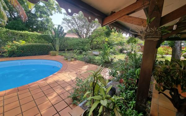 Maison à vendre    6 pièces •  Remire-Montjoly